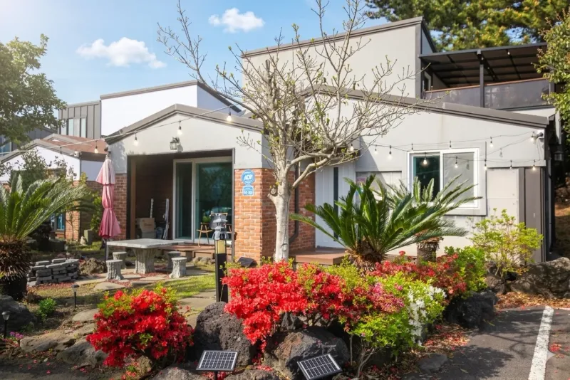 [Gujwa, Jeju] Bijarim duplex independent house 25 pyeong #Pets allowed #Swimming pool 25