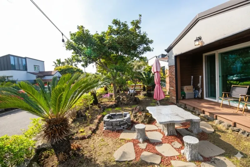 [Gujwa, Jeju] Bijarim duplex independent house 25 pyeong #Pets allowed #Swimming pool 23