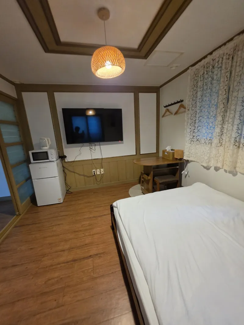 [Geoje] Double Room, Fully Furnished Cozy Accommodation 6