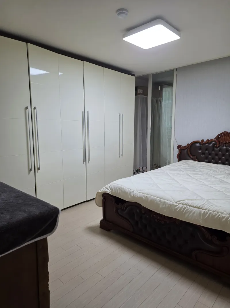 [Seocho, Seoul] Moving/Interior Blank. Business Trips and Travelers 3