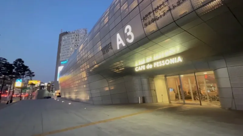 [Jongno, Seoul] DDP stay (right above Lines 1, 2, 4, and 5) 50