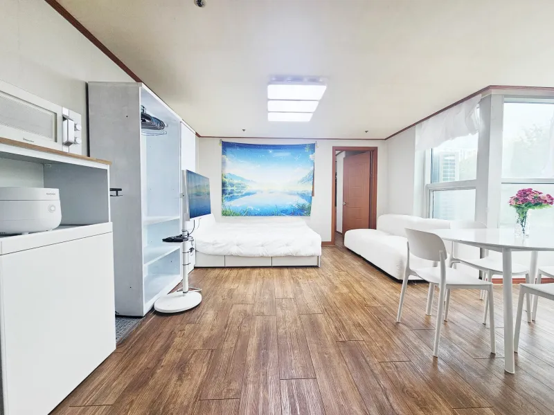 [Anyang] 2 minutes from Beomgye Station, 2 queen beds, free parking 17