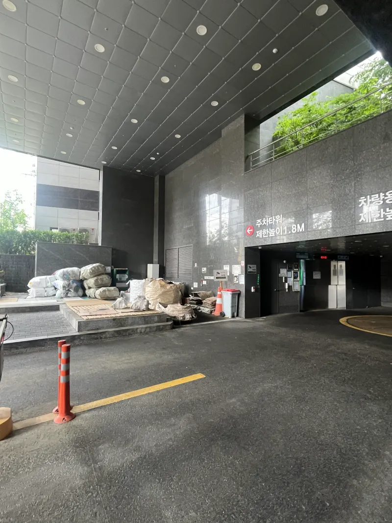 [Dongdaemun, Seoul] Newly Built 1.5-Room Duplex, Jegidong Station 17