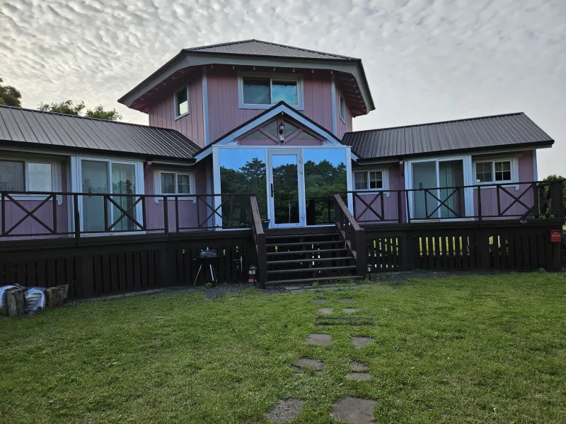[제주 구좌] 제주 매력을 품은 중산간 마을 송당.동화속 주인공 되는 별,나무핑크하우스 42