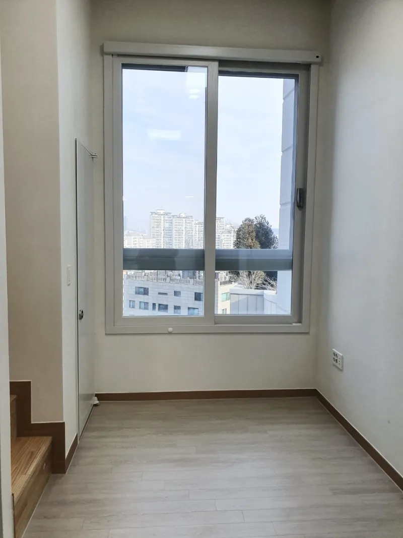 [Dongdaemun, Seoul] Newly Built 1.5-Room Duplex, Jegidong Station 4