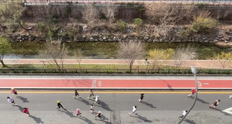 [Jongno, Seoul] DDP stay (right above Lines 1, 2, 4, and 5) 38