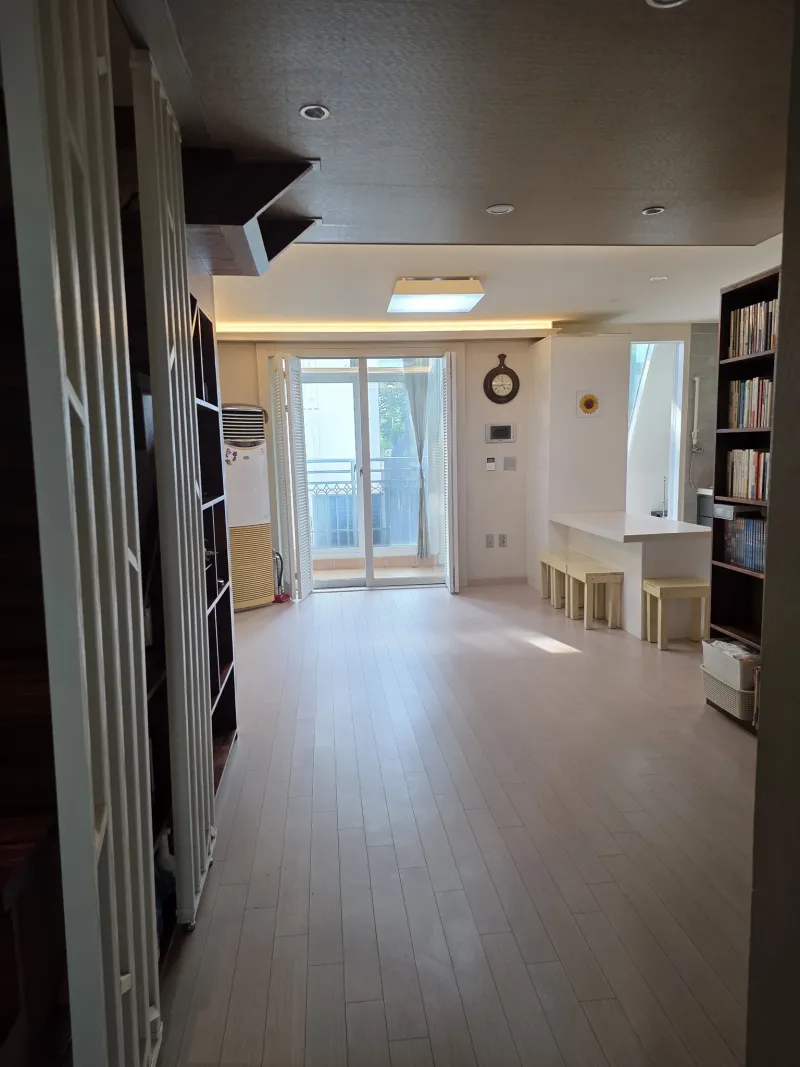 [Seocho, Seoul] Moving/Interior Blank. Business Trips and Travelers 19