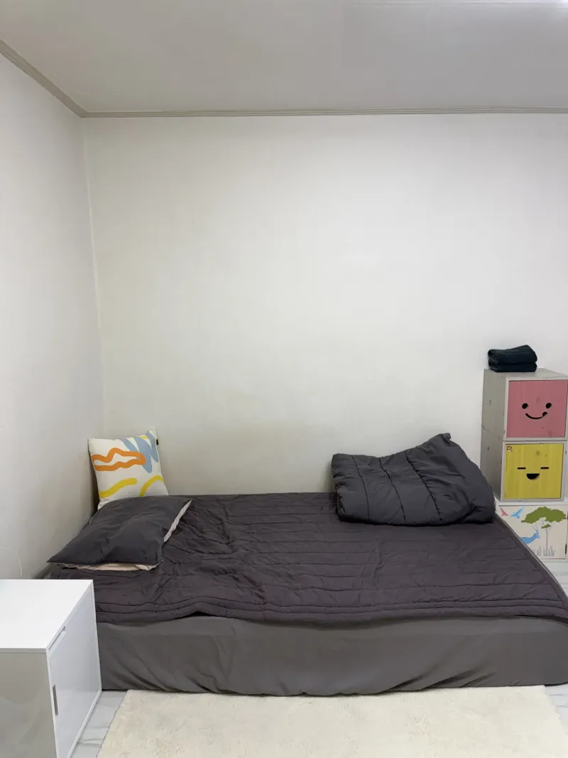 [Mapo, Seoul] Fully Furnished Two-Room Apartment, 3-Minute Walk from Yeontral Park and Hongik Univ. Station 5