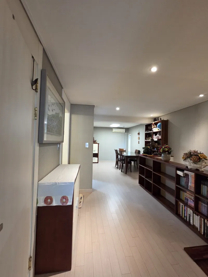 [Seocho, Seoul] Moving/Interior Blank. Business Trips and Travelers 28