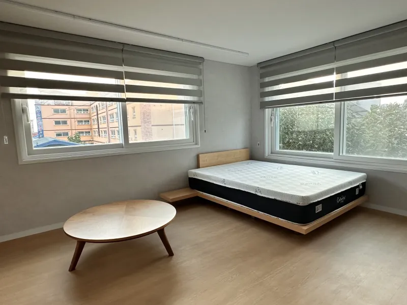 [Sokcho] Yellow Two-Story House by the Beach 3