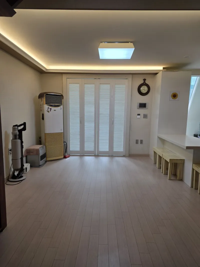 [Seocho, Seoul] Moving/Interior Blank. Business Trips and Travelers 16