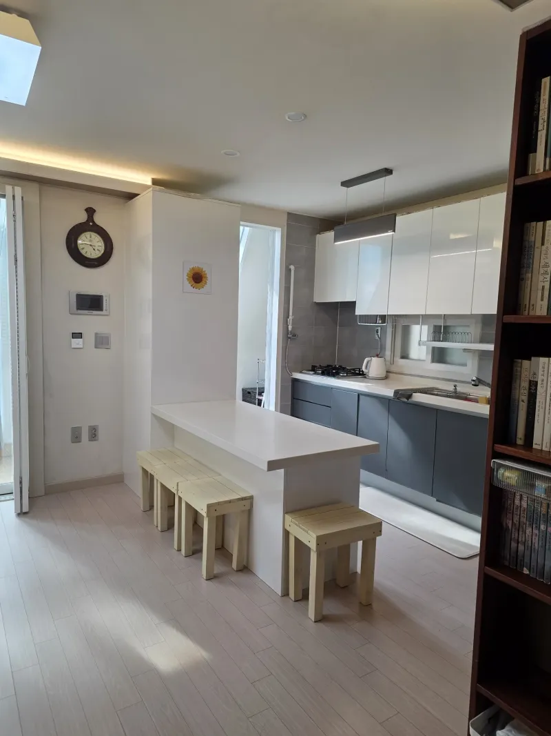 [Seocho, Seoul] Moving/Interior Blank. Business Trips and Travelers 17