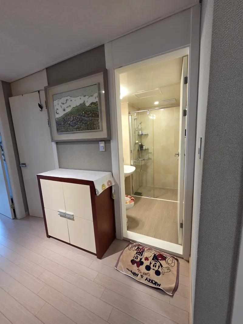 [Seocho, Seoul] Moving/Interior Blank. Business Trips and Travelers 32