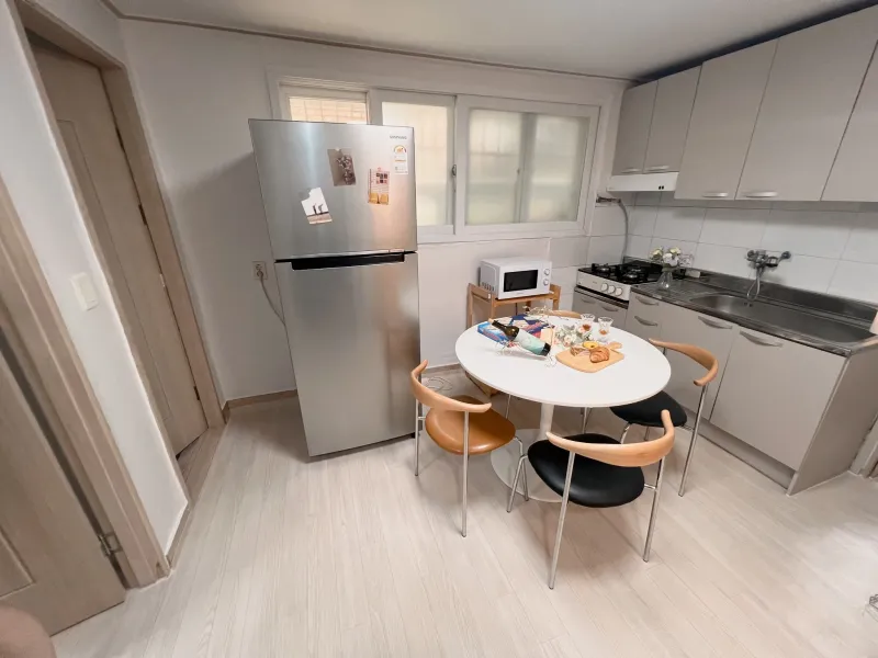 [Dongjak, Seoul] Double station area right between Sangdo Station and Soongsil University Station [Max. 5 people] 10