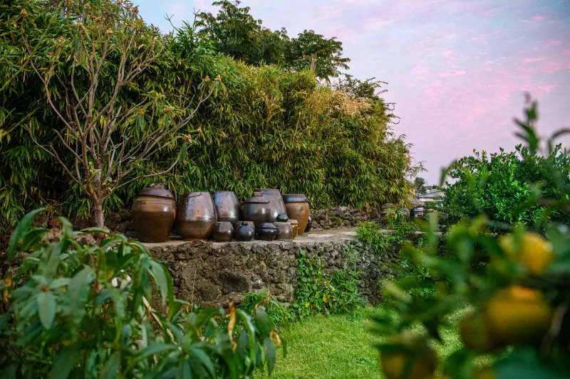 [Aewol, Jeju] A country night embraced by Jeju stone walls, find true rest in a warm jacuzzi #PrivateVillaFullyOptioned 14