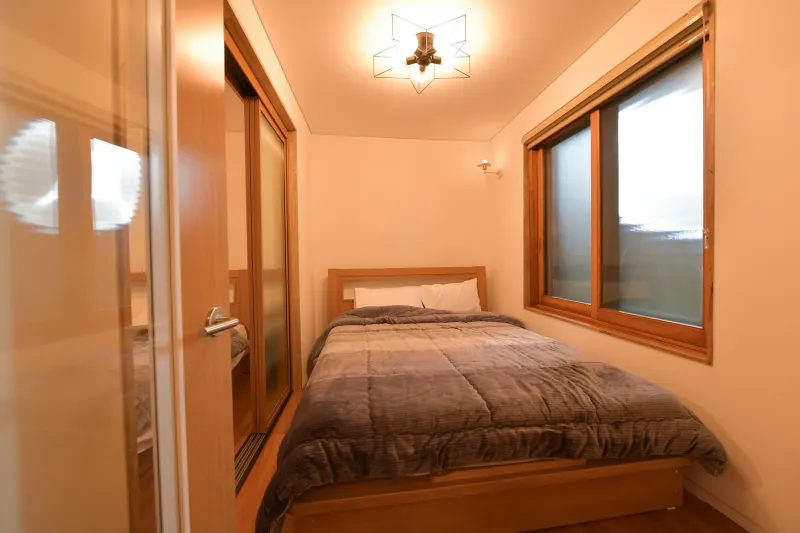 [Aewol, Jeju] A country night embraced by Jeju stone walls, find true rest in a warm jacuzzi #PrivateVillaFullyOptioned 4