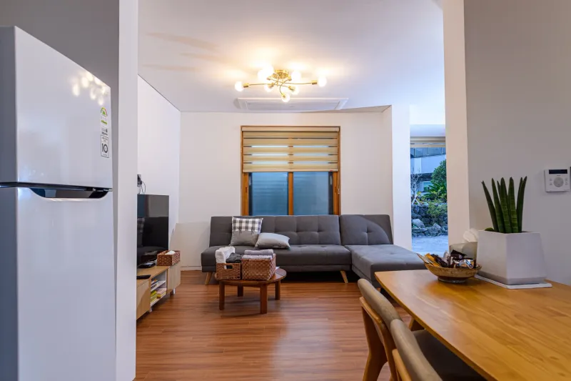 [Aewol, Jeju] A country night embraced by Jeju stone walls, find true rest in a warm jacuzzi #PrivateVillaFullyOptioned 10