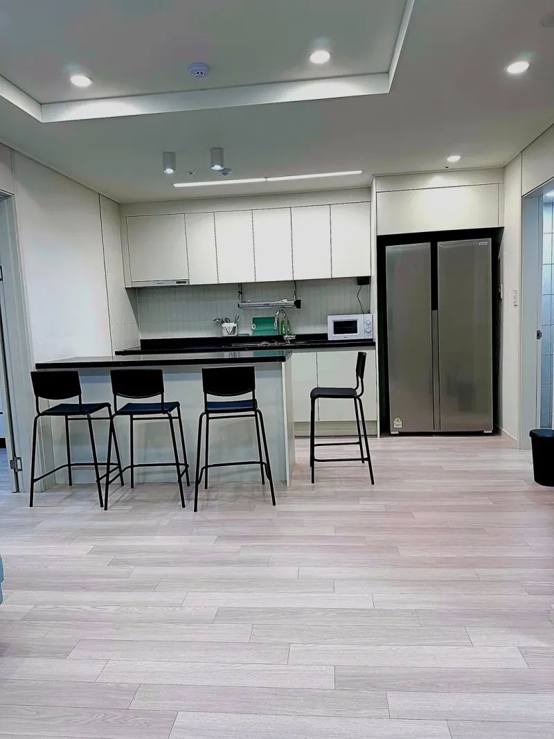 [Gangdong, Seoul] Comfortable two-room apartment, 1-minute walk from Gildong Station 5