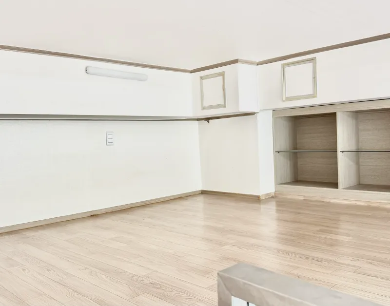 [Seongbuk, Seoul] Spacious duplex with great natural light, just 1 minute from Sungshin Women's University Station 2