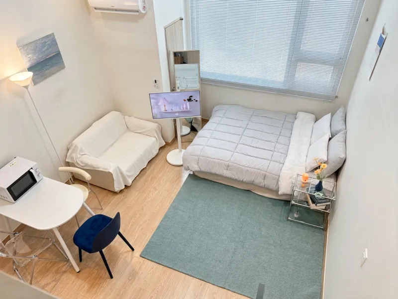 [Seongbuk, Seoul] Spacious duplex with great natural light, just 1 minute from Sungshin Women's University Station 7