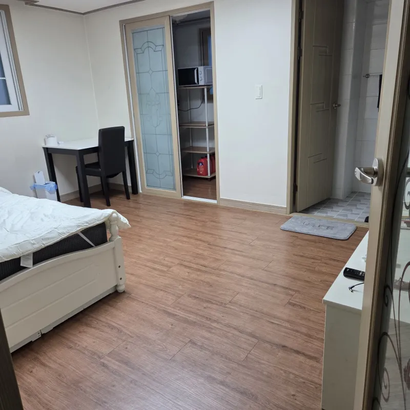[Dongnae, Busan] Affordable Studio 5 Minutes from Dongnae Station 9