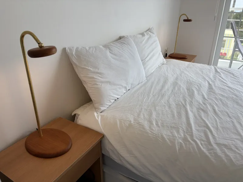 [Saekdal-dong, Seogwipo] South-facing floor-to-ceiling windows with ocean view, fenced dog playground, Building B, 2nd floor studio 6