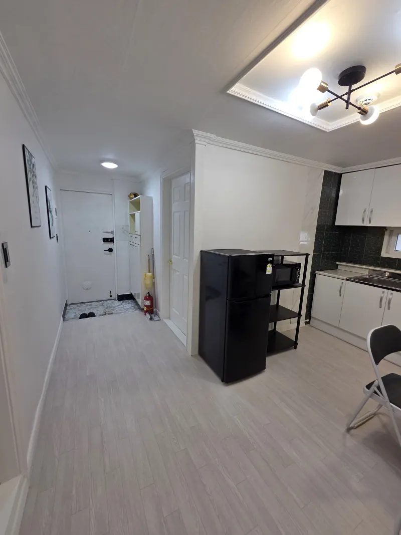 [Jemulpo, Incheon] Dowon-dong Fully Remodeled Two-Room Apartment with Full Furnishings 9