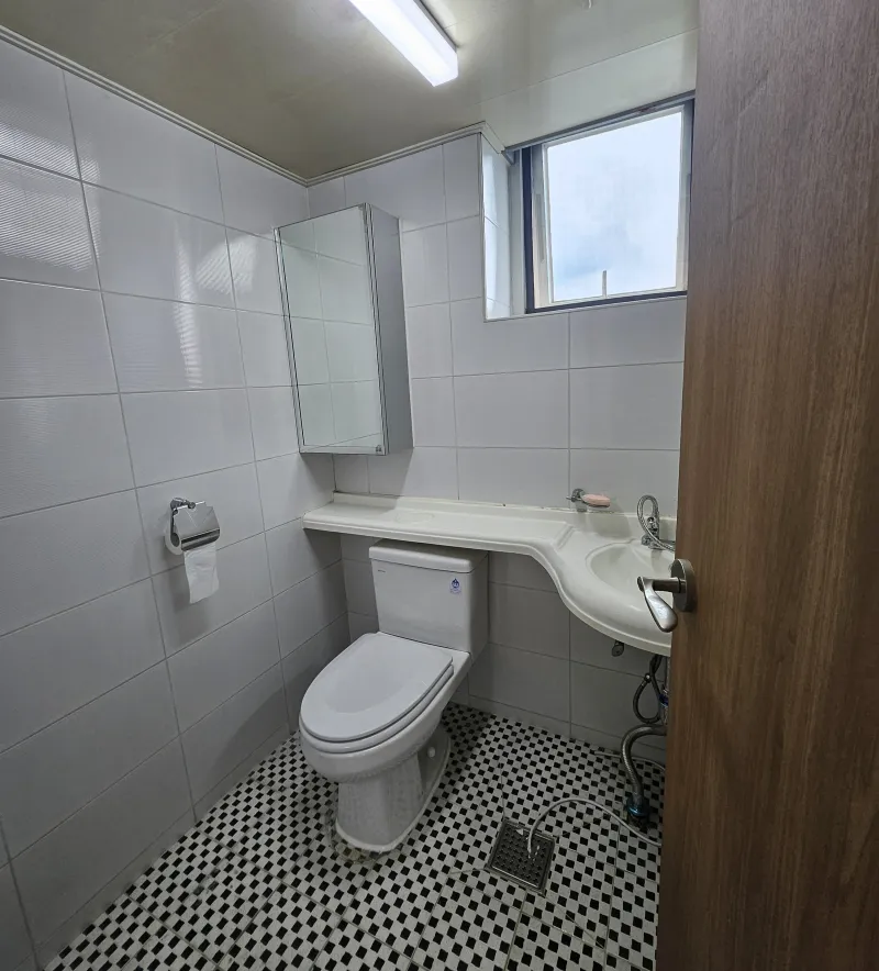 [Jung-gu, Seoul] 3-minute walk from Euljiro 4-ga Station 17
