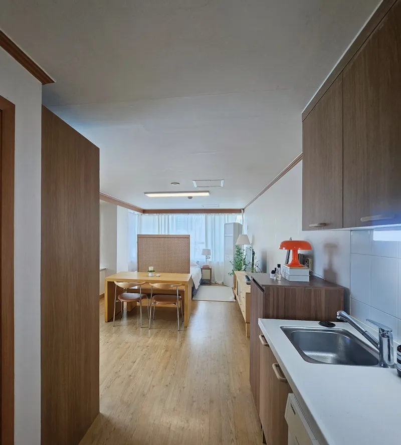 [Jung-gu, Seoul] 3-minute walk from Euljiro 4-ga Station 9