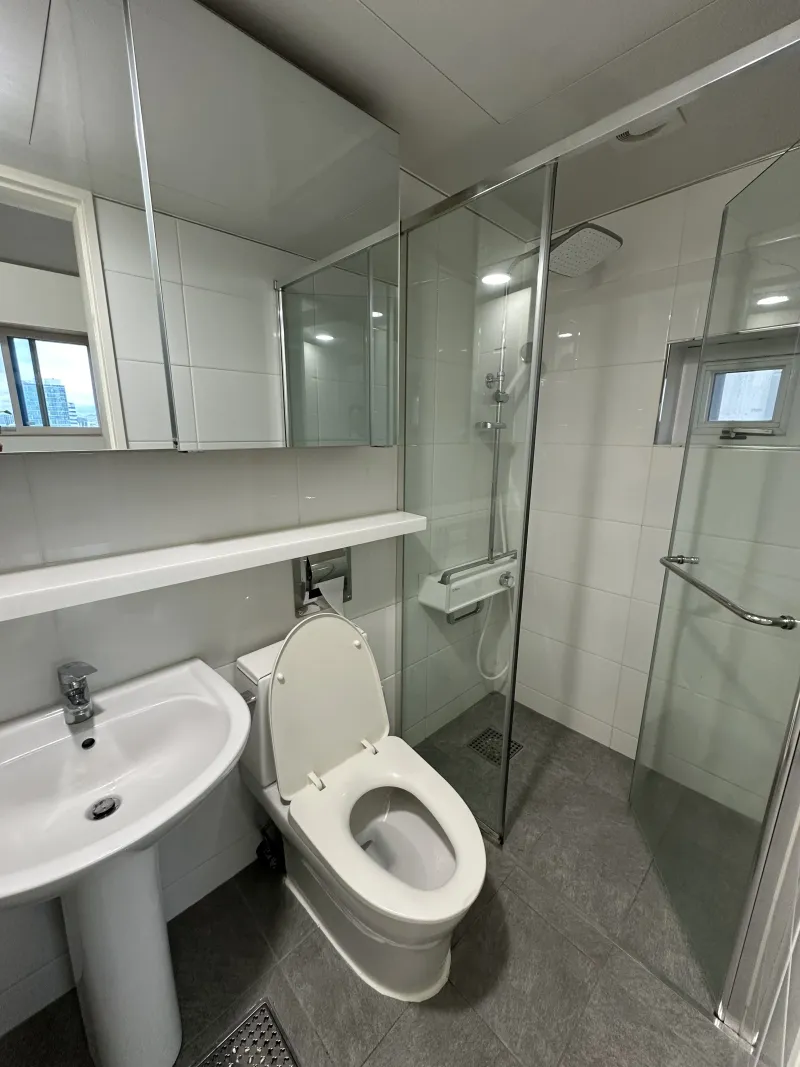 [Seongdong, Seoul] Fully furnished, 1-minute walk from Seongsu Yeonmujang-gil 36