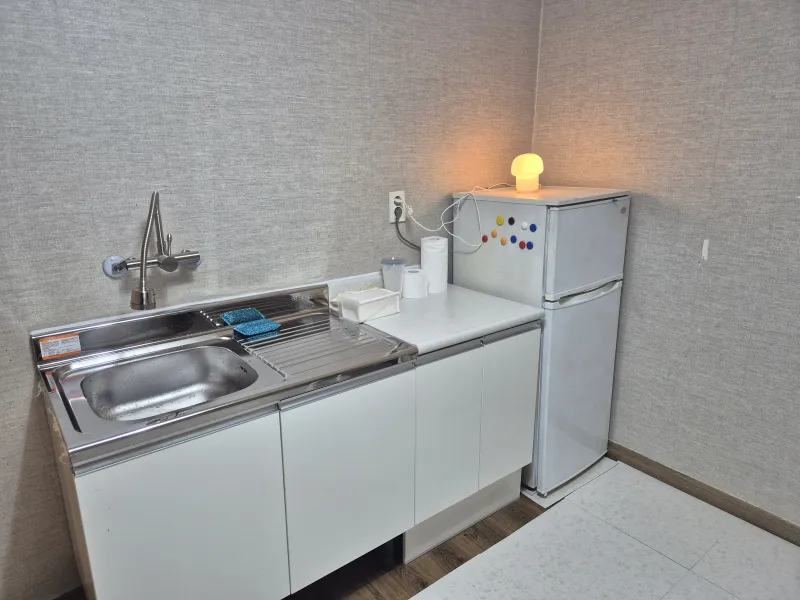 [Seocho, Seoul] Fully Furnished 2-Room Apartment, 3 Minutes from Sinnonhyeon 8