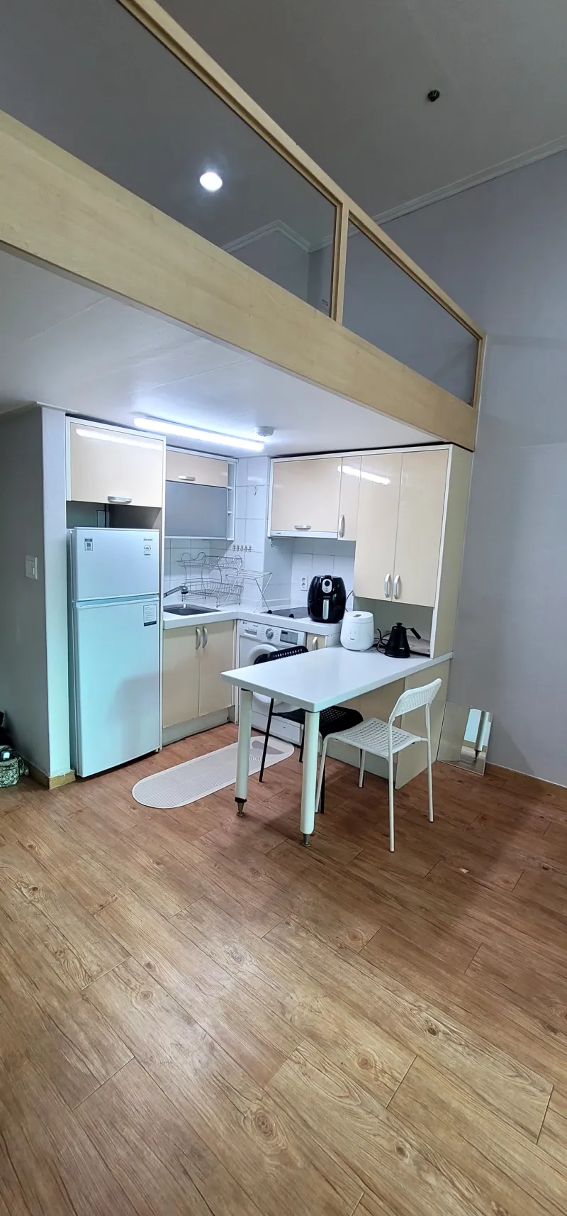 [Goyang] Daehwa Station Large Room Duplex Accommodates 5 People 41