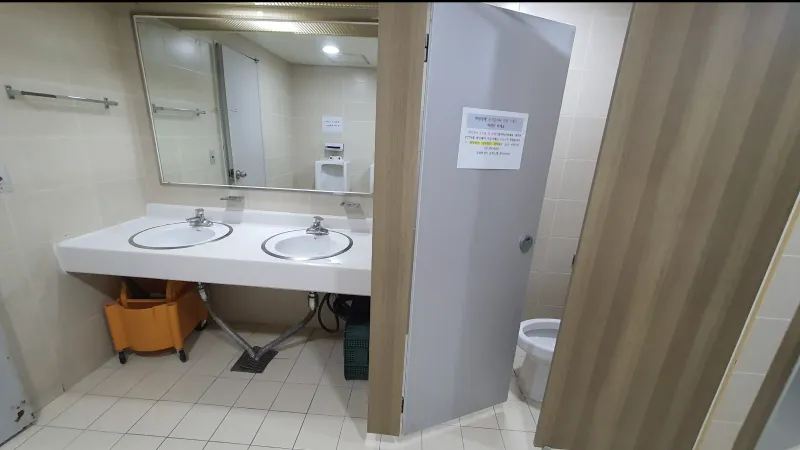 [Mapo, Seoul] Officetel 1 minute from Sinchon Station, near Hongik University and Yonsei University. Safe and cozy 12