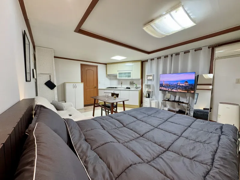 [Yongsan, Seoul] Cozy 8-Pyeong Studio in Yongnidan-gil/Samgakji 10