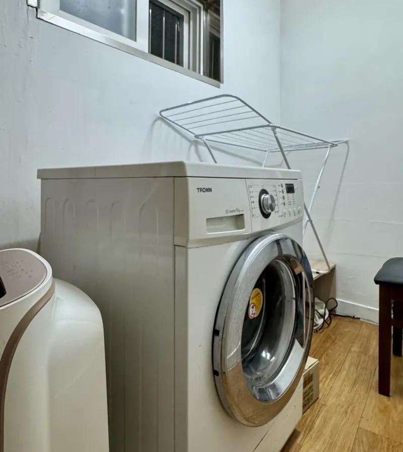 [Yongsan, Seoul] Cozy 8-Pyeong Studio in Yongnidan-gil/Samgakji 16