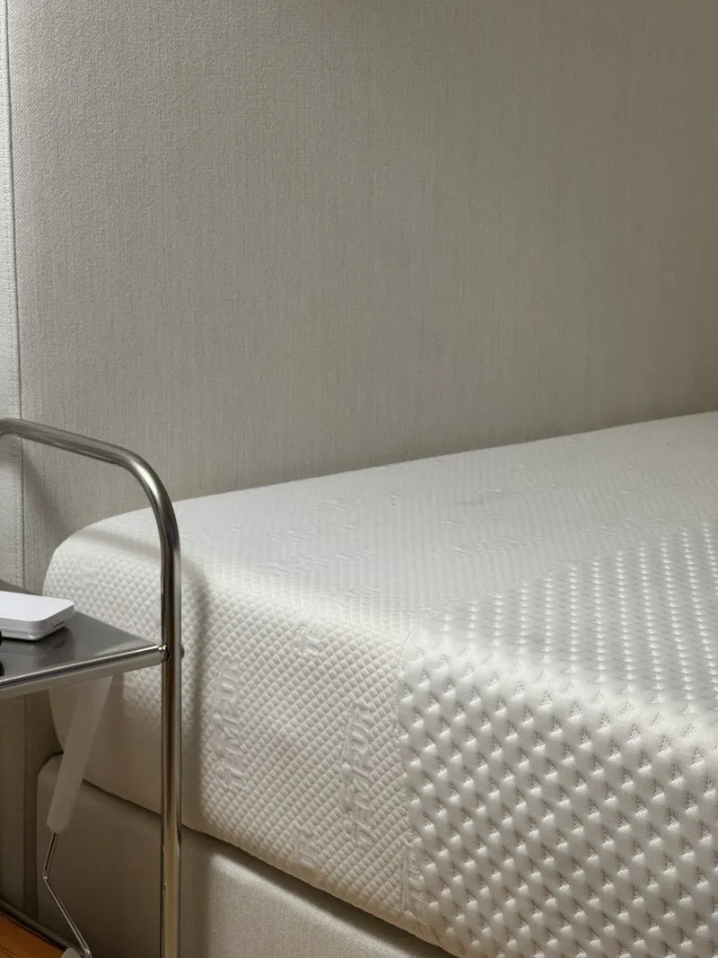 [Yeongdeungpo, Seoul][Excellent Accessibility to Hongdae and Hapjeong] [TEMPUR/Queen Mattress] Right next to Dangsan Station 7