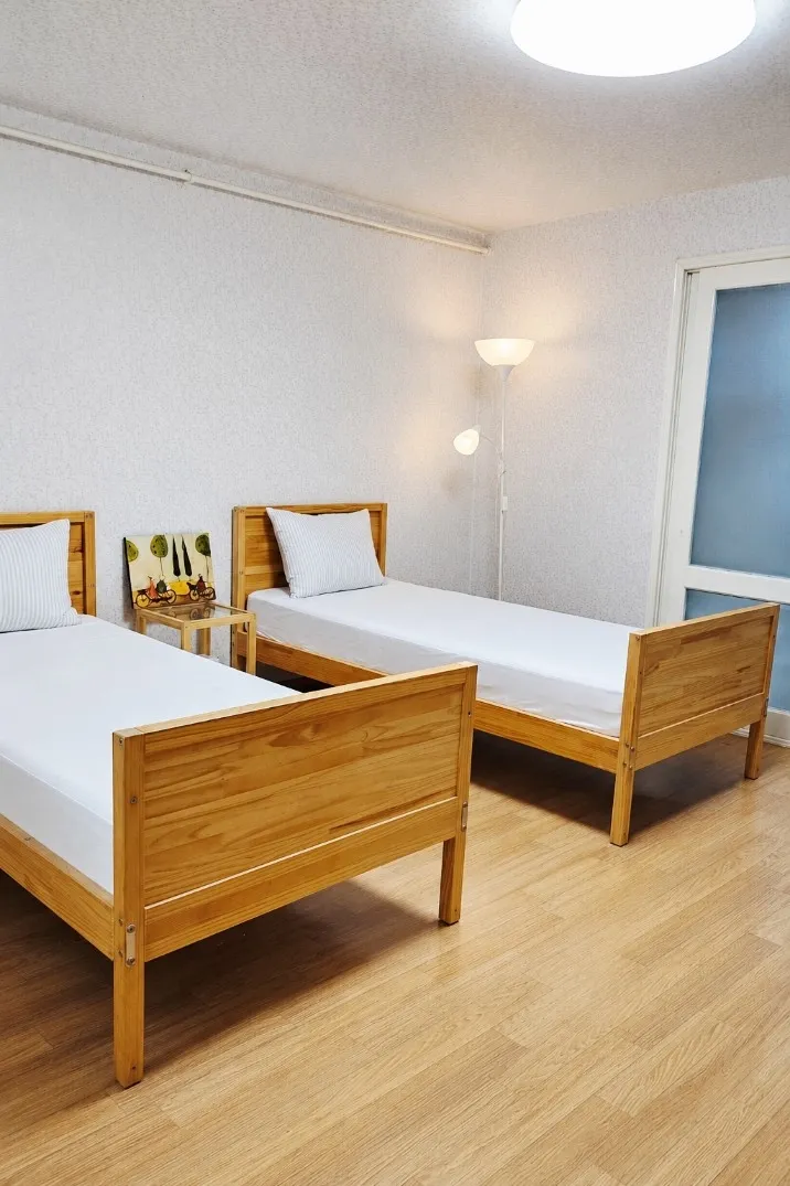 [Gimcheon] Spacious Two-Room Fully Furnished Apartment 17