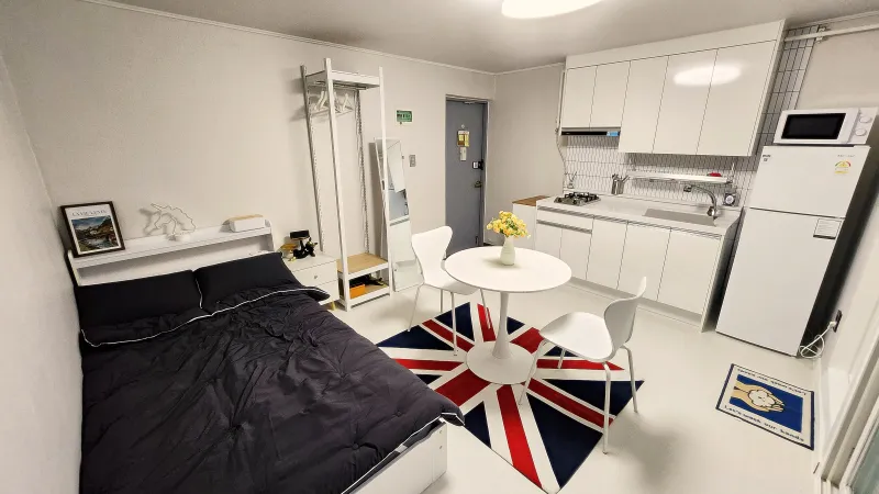 [Suwon] Studio near Suwon City Hall and Mangpo 6