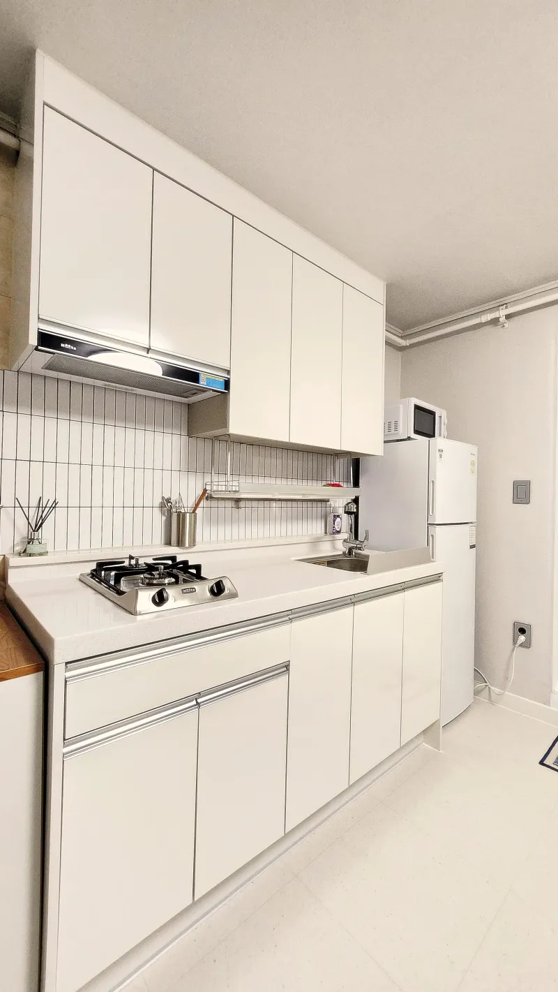 [Suwon] Studio near Suwon City Hall and Mangpo 12