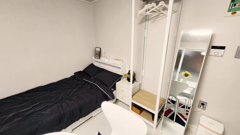 [Suwon] Studio near Suwon City Hall and Mangpo 3