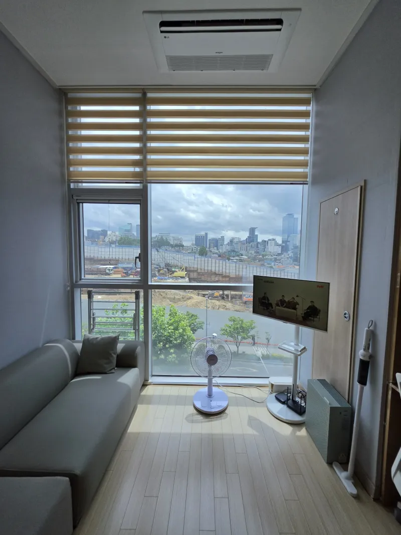 [Gangnam, Seoul] 3 minutes from Sinnonhyeon Station 2