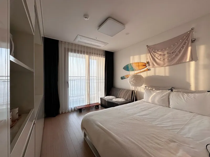 [Yangyang] 30-second walk to the beach / Frontal ocean view / Atmospheric accommodation with the sound of waves right in front 9