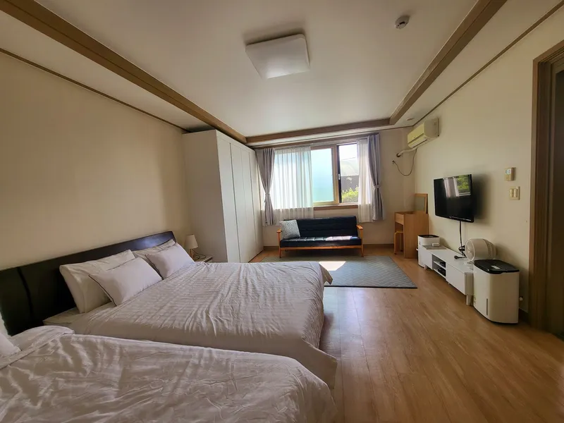 [Gujwa, Jeju] One-room stay (16 pyeong) in a quiet village with a view of the sea in Pyeongdae #102 32