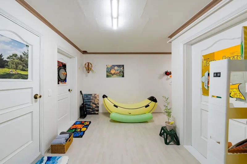 [Seo-gu, Daejeon][Daejeon Manyeon-dong] Spacious two-room with lots to enjoy #Nearby places with lots to do 81