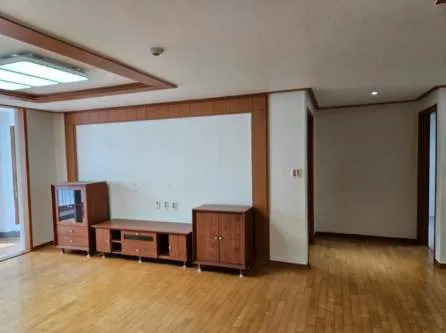 [Gwanak, Seoul] 40 pyeong apartment, 4 large rooms, 1 large living room 18