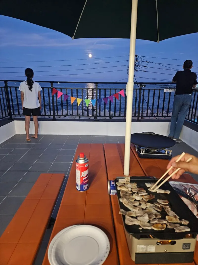 [Pohang] Room 202, 2nd floor, with a view of the Guryongpo ocean 50