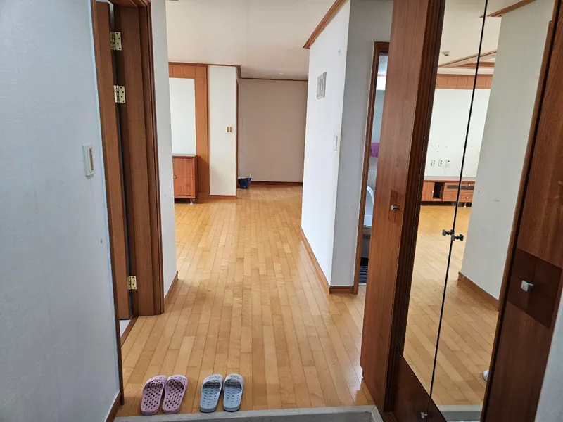 [Gwanak, Seoul] 40 pyeong apartment, 4 large rooms, 1 large living room 15