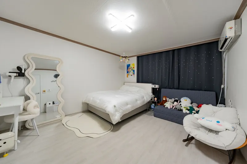 [Seo-gu, Daejeon][Daejeon Manyeon-dong] Spacious two-room with lots to enjoy #Nearby places with lots to do 67