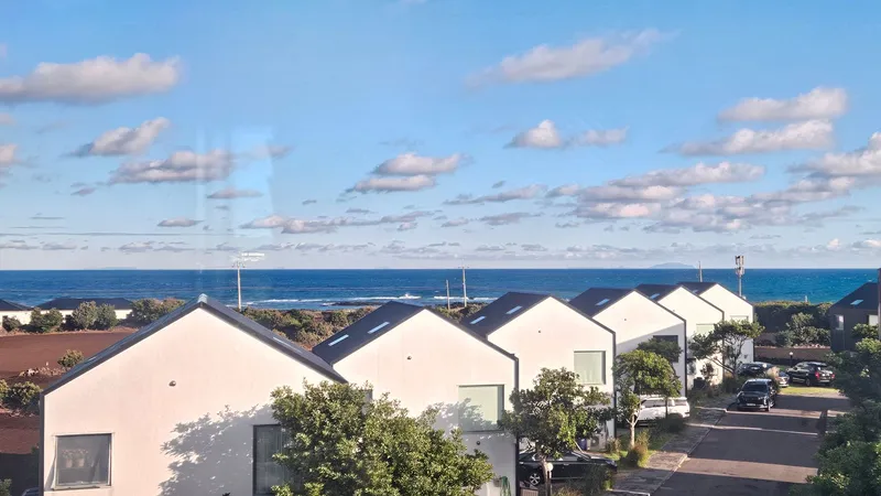 [Gujwa, Jeju] A detached house with a beautiful view of the sea, stone walls, and fields, 30 seconds from the entrance to the complex. 26