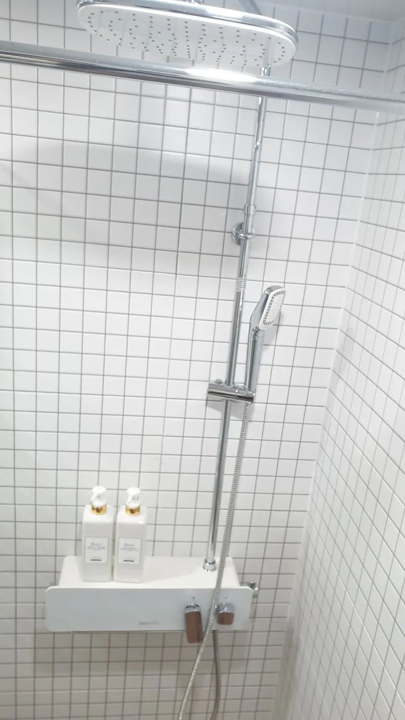 [서울 서대문] 홍제천 산책로 옆 여성전용 쉐어하우스 11